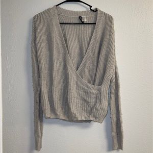 Divided XS Grey Sweater